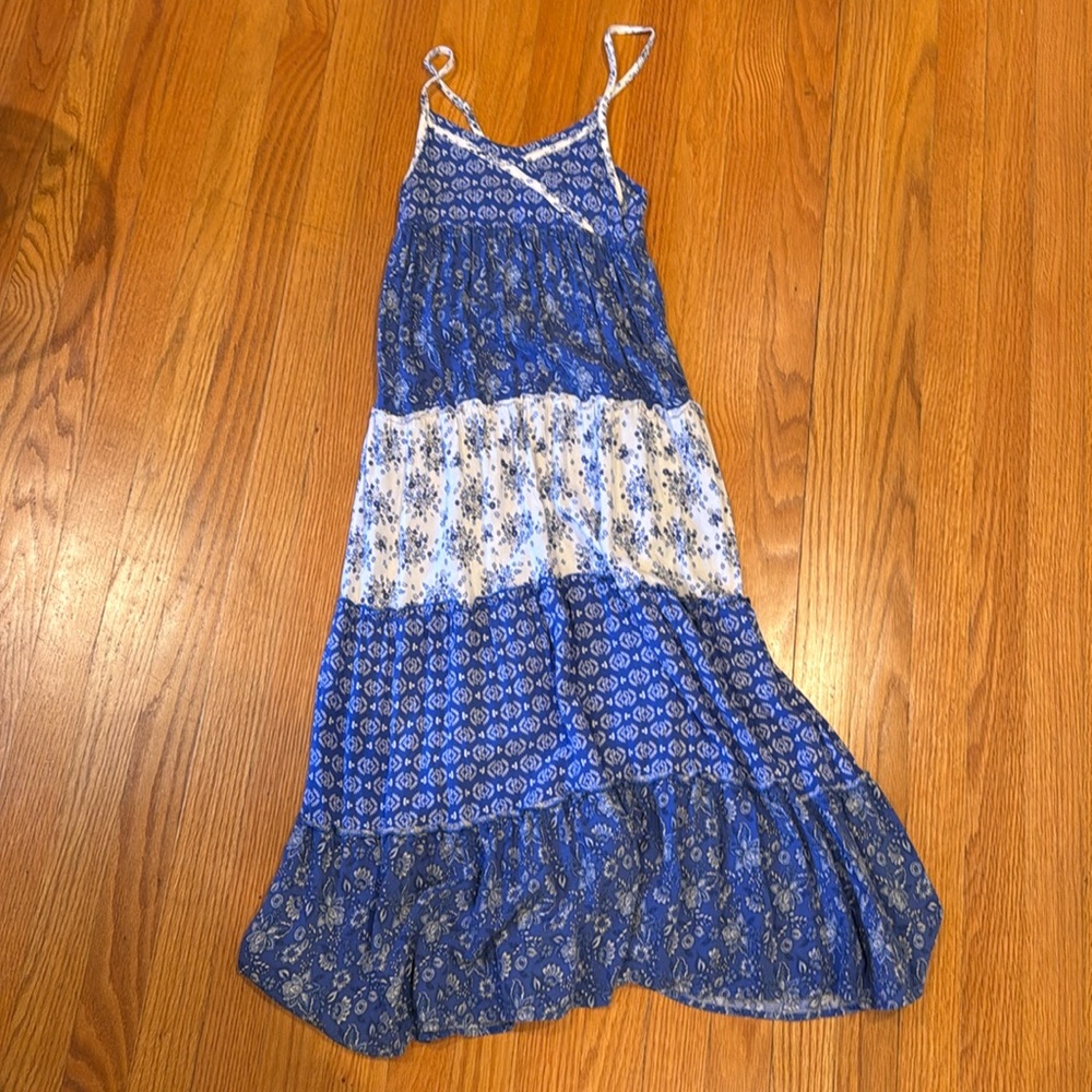 beautiful blue and white floral dress